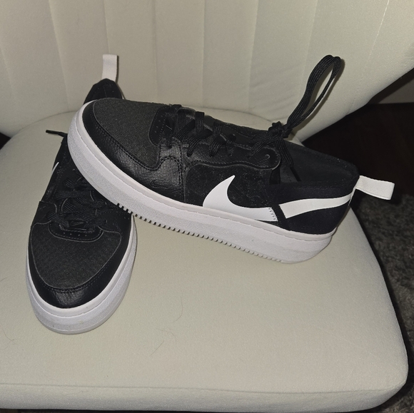 Nike Black and White Platform Sneakers - Picture 1 of 4